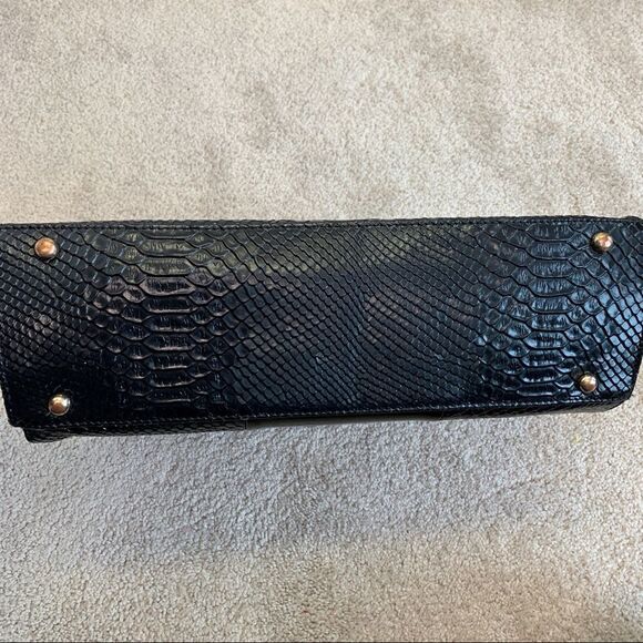 ROBERTO Cavalli black snakeskin print embossed patent leather purse bag - Picture 15 of 16